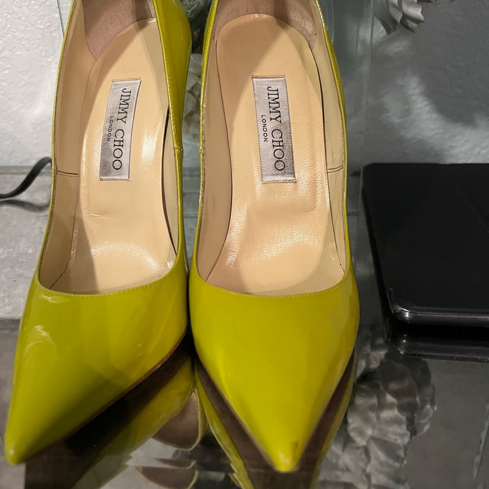 100% authentic Jimmy Choo lime green Anouk pump